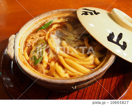 名古屋名物 「味噌煮込みうどん」 10603827