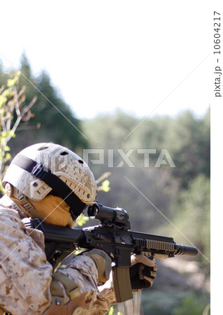 サバイバルゲーム フォト 10604217