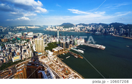 Aerial view of Hong Kong harbor from Kowloon island Aerial view of Hong Kong harbor from Kowloon island 10607208