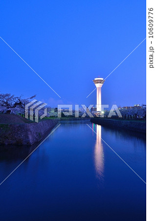 マジックアワーの五稜郭タワー 10609776