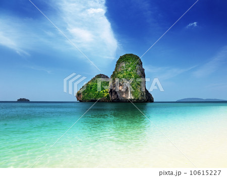 Railay beach in Krabi Thailand Railay beach in Krabi Thailand 10615227