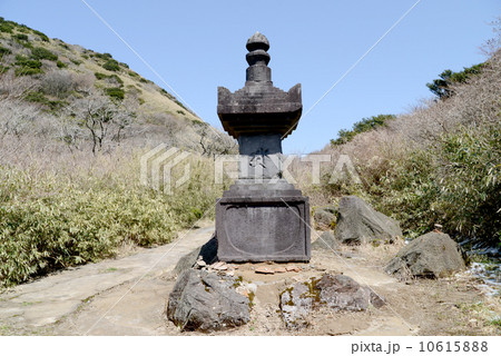 多田満仲の宝篋印塔 多田満仲の宝篋印塔 10615888