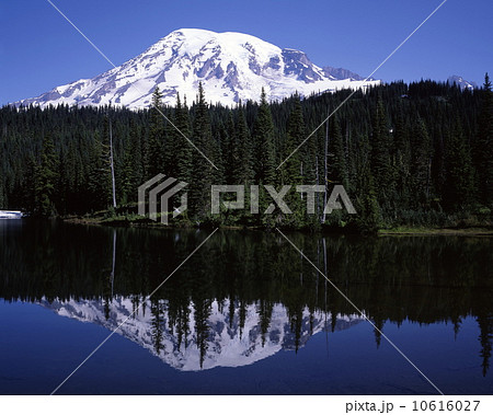 リフレクション・レイクとマウント・レーニア 10616027