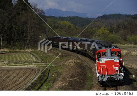 磐越西線 DE10 ばんえつ物語 磐越西線 DE10 ばんえつ物語 10620462