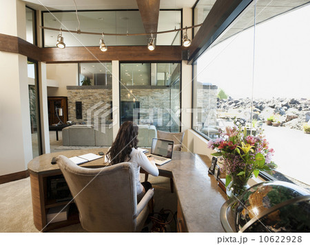 Home office interior 10622928