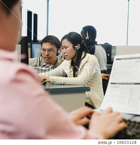 Adults students learning English as a second language Adults students learning English as a second language 10623128