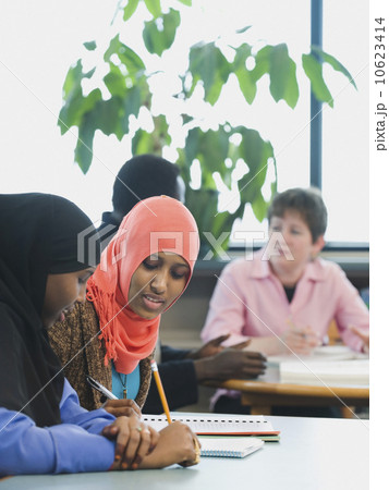 Adults students learning English as a second language Adults students learning English as a second language 10623414