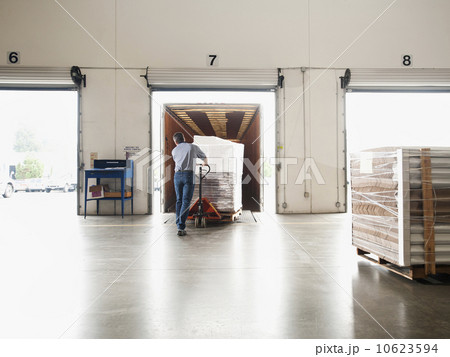 Man working in warehouse Man working in warehouse 10623594