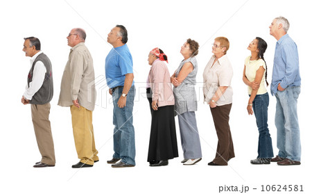 People standing in a line 10624581