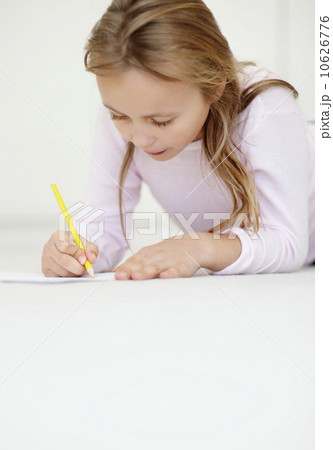 Girl (10-11) drawing 10626776