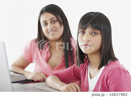 Students working on laptops 10627862