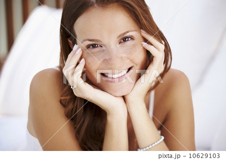 Portrait of woman smiling Portrait of woman smiling 10629103