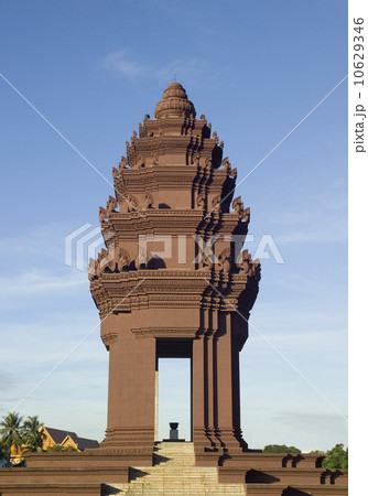 Independence Monument Phnom Penh Cambodia Kymer 10629346