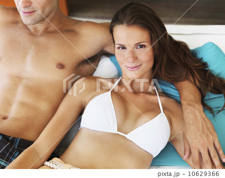 Portrait of couple relaxing 10629366
