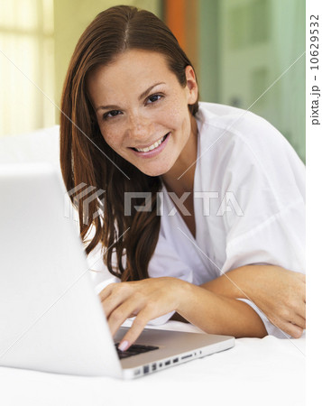 Woman using laptop Woman using laptop 10629532
