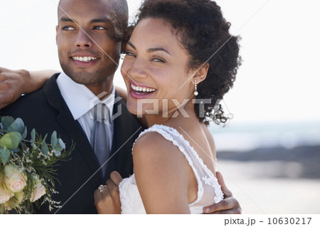 Portrait of newly wed couple 10630217