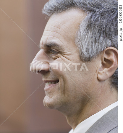 Profile of businessman 10630683