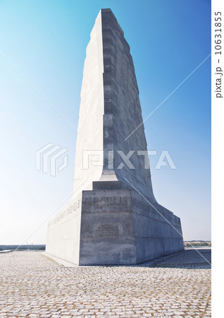 USA, North Carolina, Outer Banks, Kill Devil Hills, Wright Brothers Memorial 10631855
