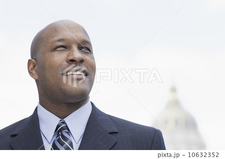 A businessman outdoors 10632352