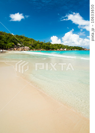 Anse Lazio beach, Praslin island, Seychelles 10633650