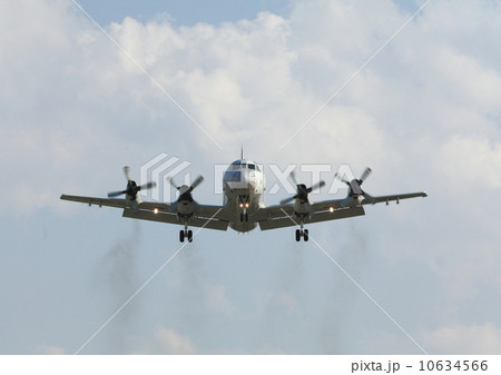 JMSDF Kawaaski P-3C Orion Landing 10634566
