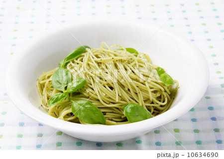 バジルパスタ 10634690