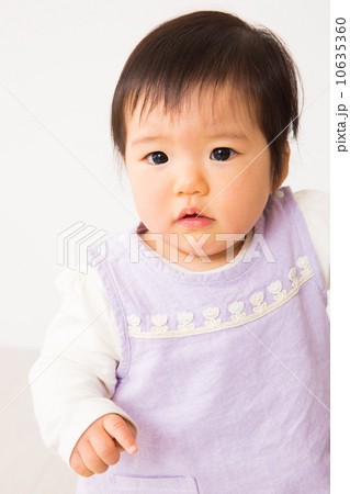 赤ちゃんのアップ 赤ちゃんのアップ 10635360