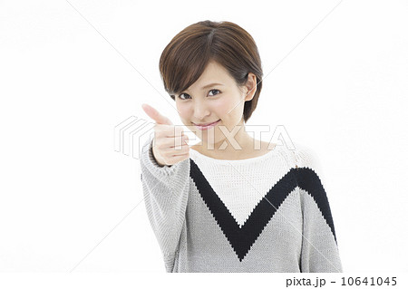 若い女性 若い女性 10641045