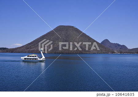 早春の榛名湖 早春の榛名湖 10641635