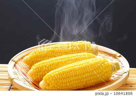 ゆでとうもろこし 10641806