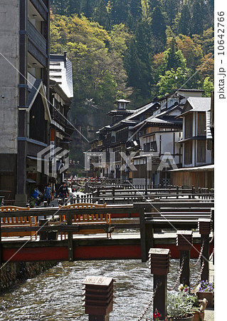 新緑の銀山温泉 新緑の銀山温泉 10642766