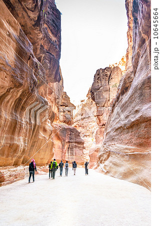 シク(ヨルダン、ペトラ遺跡) 10645664