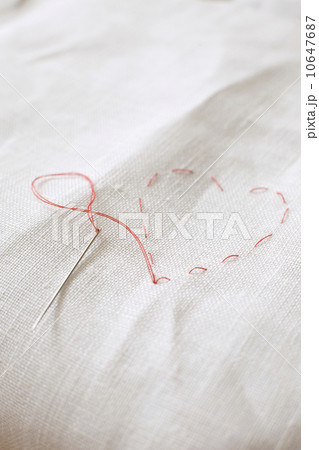 Stitched heart 10647687