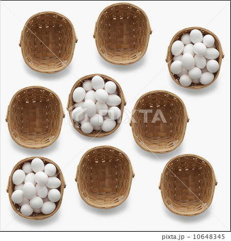 Baskets of eggs 10648345