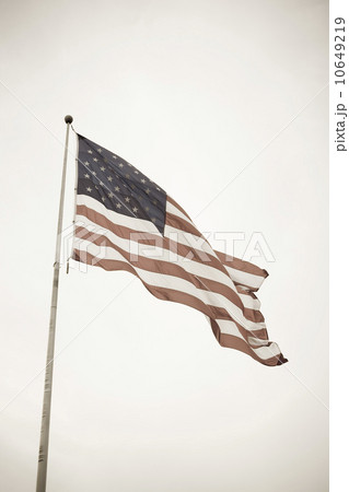 USA, Pennsylvania, American flag flying on mast USA, Pennsylvania, American flag flying on mast 10649219