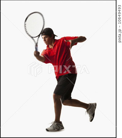 Young man playing tennis 10649493