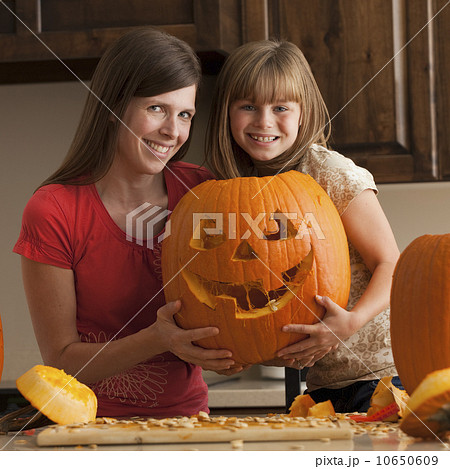 Pumpkin carving 10650609