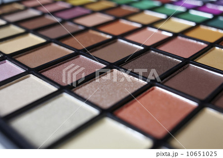 Make-up palette, studio shot Make-up palette, studio shot 10651025