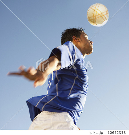 Soccer player heading the ball Soccer player heading the ball 10652358