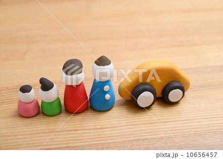 家族（車で外出） 10656457