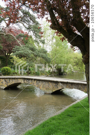 ボートンオンザウォーター　 10656570