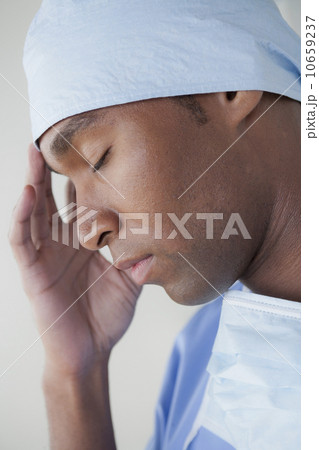 Portrait of surgeon Portrait of surgeon 10659237