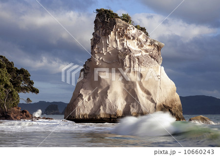 Cathedral Cove 10660243