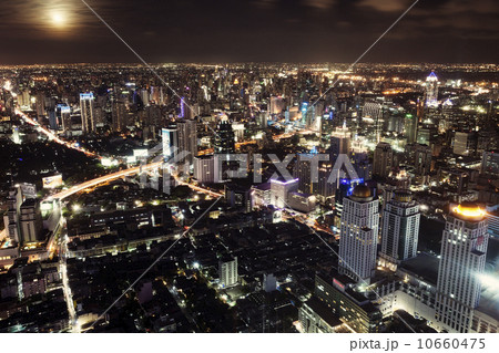 Night cityscape 10660475