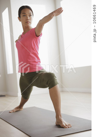 Young woman exercising Young woman exercising 10661469