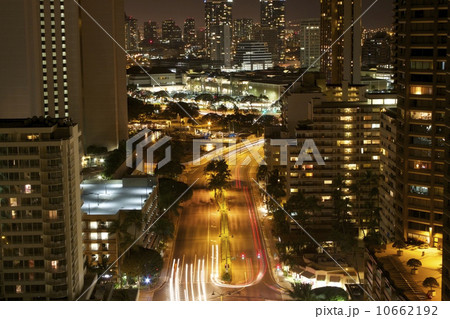 ヒルトンハワイアンヴィレッジからの夜景 10662192