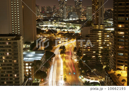 ヒルトンハワイアンヴィレッジからの夜景 10662193