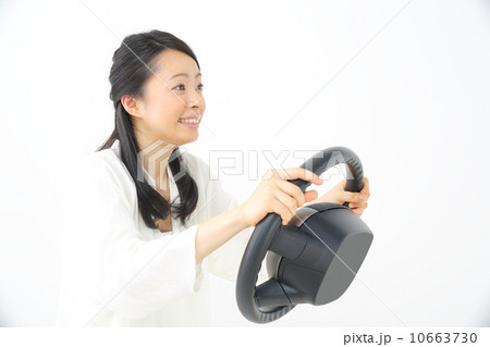 ドライブ・若い女性 ドライブ・若い女性 10663730