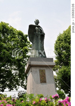 銅像 銅像 10668106