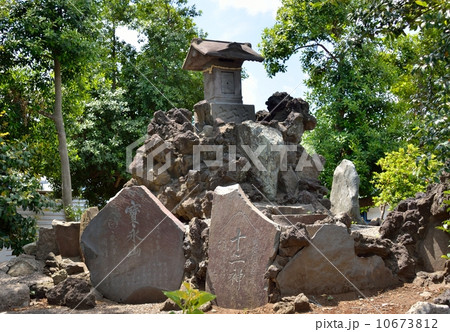 埼玉県和光市にある浅久保浅間神社の富士塚 10673812
